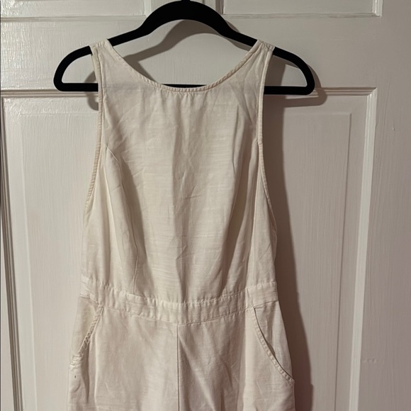 Urban Outfitters Cream Sleeveless Jumpsuit with Eyelet Hem Size S/P 100% cotton - Picture 2 of 11